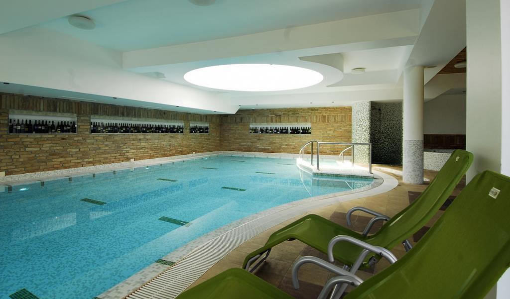 Crocus Gere Bor Hotel Resort & Wine Spa Villány Exterior foto